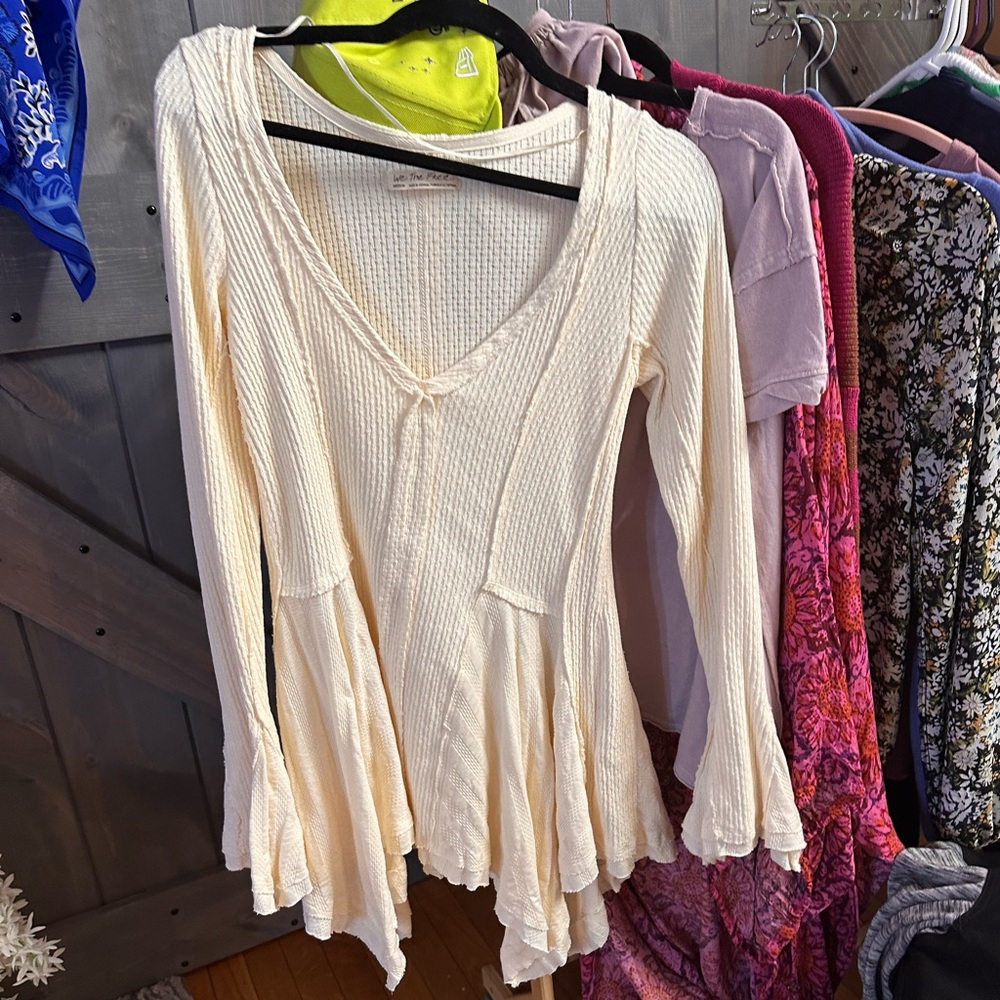 Ivory free people medium long sleeve nwot - Picture 1 of 4